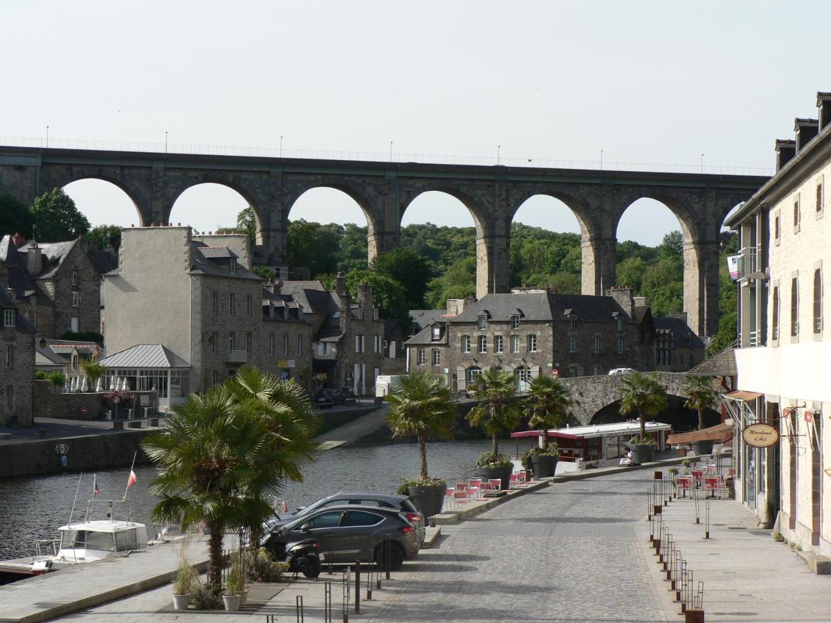 Sejour Confort Au Port De Dinan Exterior foto